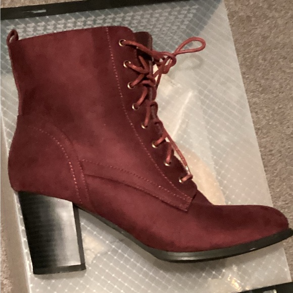 Shoes - Elegant Burgundy Lace-Up Heeled Boots